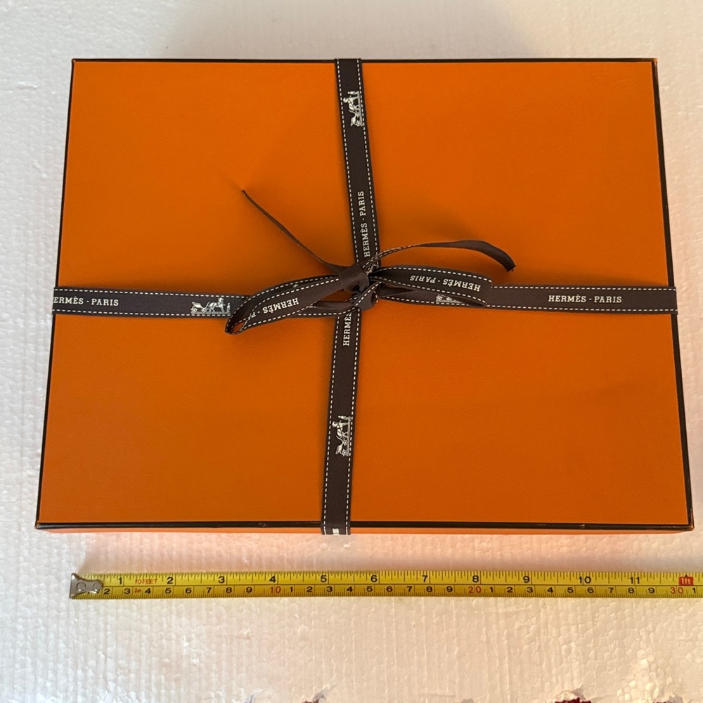Loro Piana silk oversized scarf / shawl Vintage Perfect condition in Hermes box - Picture 12 of 12